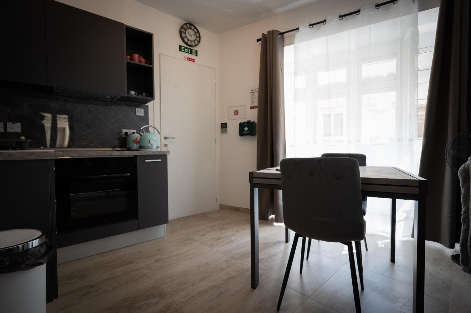 Dar Barbara Duplex 2 Double Bedrooms,2 Sofa Beds Large House With Terrace Roof Views Of Valletta Cospicua 外观 照片