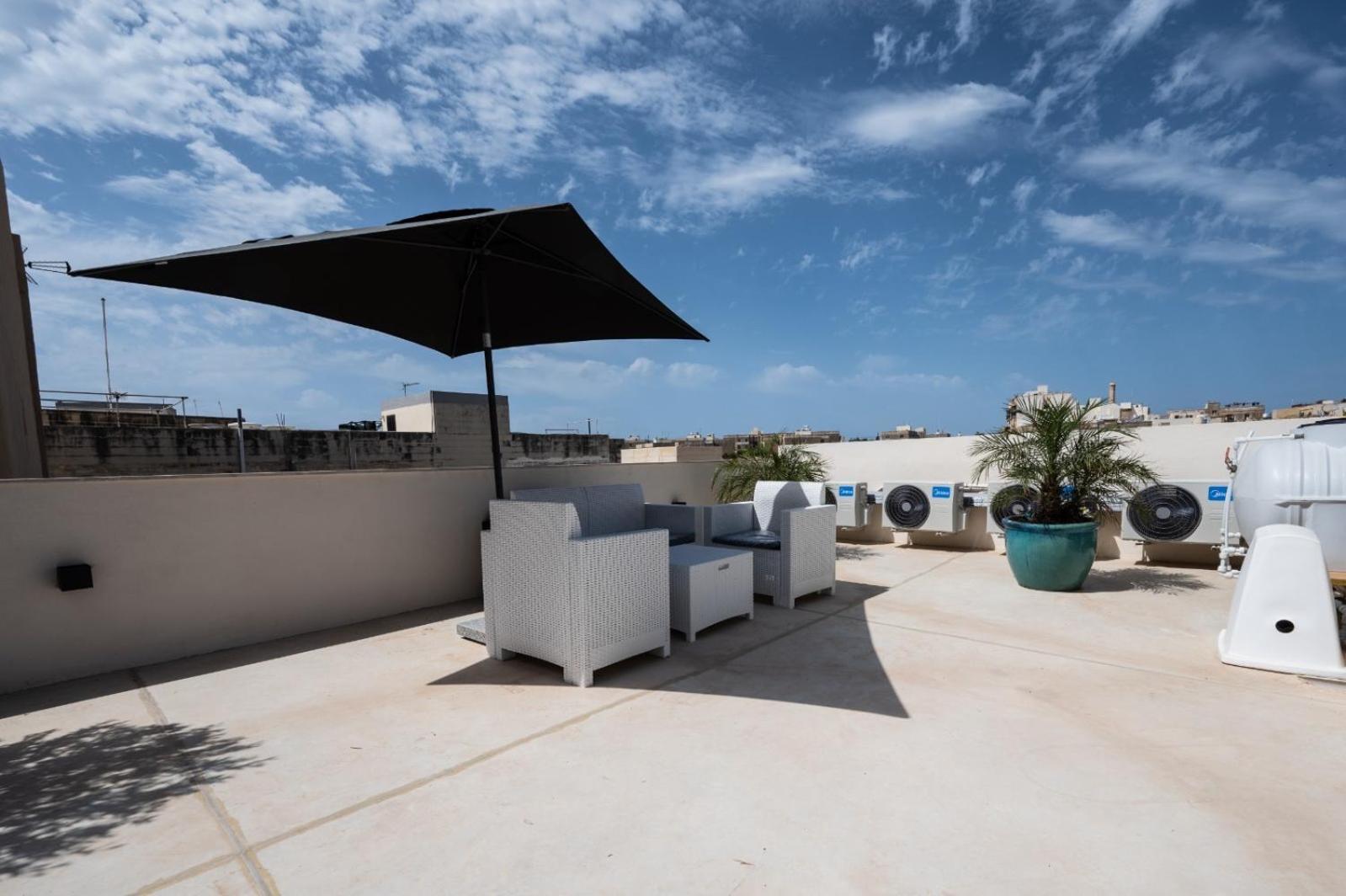 Dar Barbara Duplex 2 Double Bedrooms,2 Sofa Beds Large House With Terrace Roof Views Of Valletta Cospicua 外观 照片